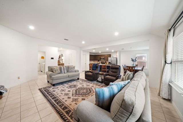 1536 Owen Way, Waxahachie, TX 75165