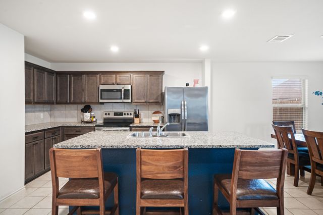 1536 Owen Way, Waxahachie, TX 75165