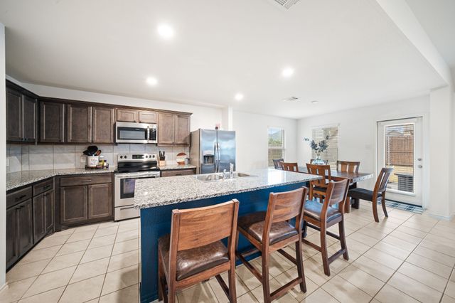 1536 Owen Way, Waxahachie, TX 75165