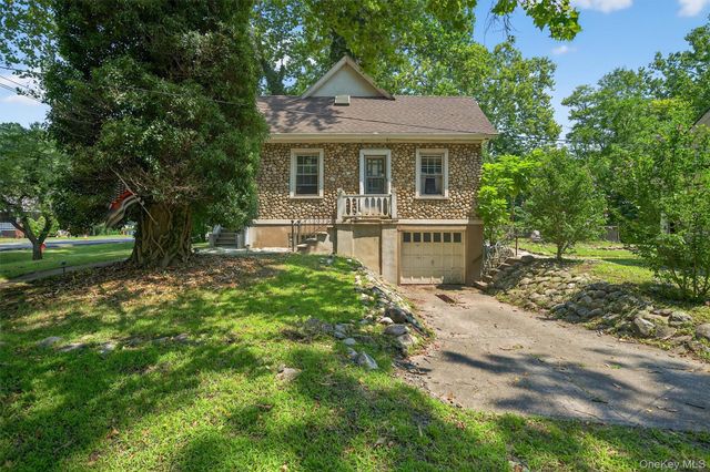 36 Seven Lakes Drive, Sloatsburg, NY 10974
