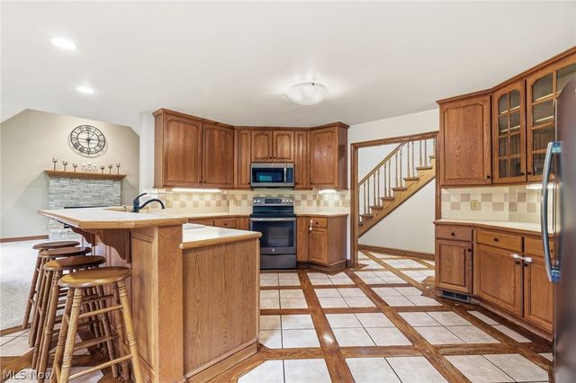 1012 Cloverdale Circle NE, Massillon, OH 44646