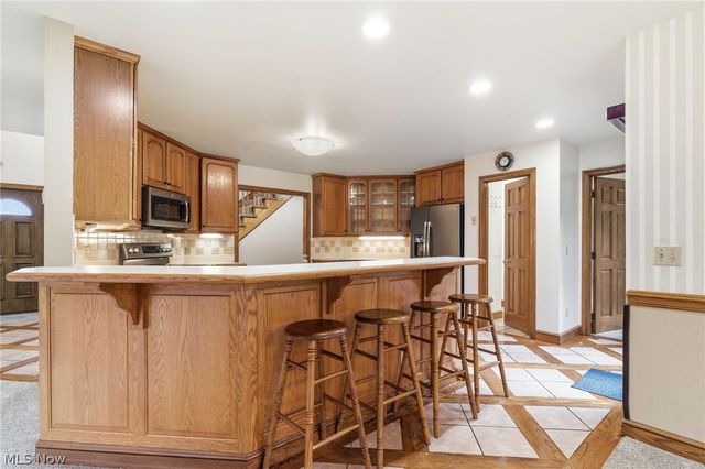 1012 Cloverdale Circle NE, Massillon, OH 44646