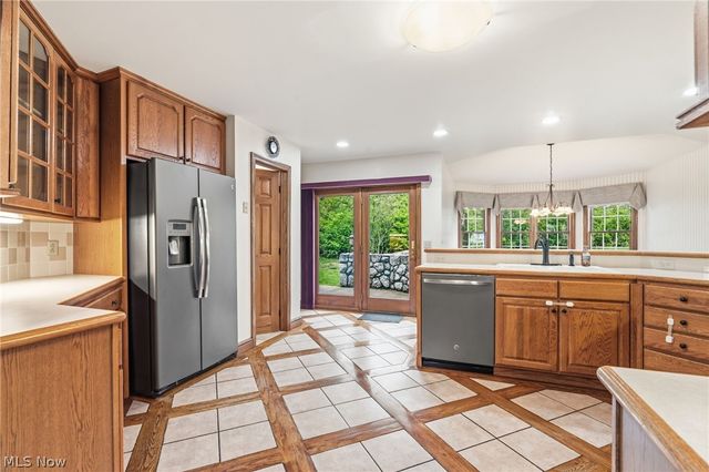 1012 Cloverdale Circle NE, Massillon, OH 44646