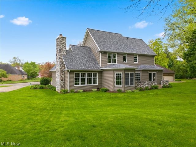 1012 Cloverdale Circle NE, Massillon, OH 44646