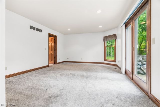 1012 Cloverdale Circle NE, Massillon, OH 44646