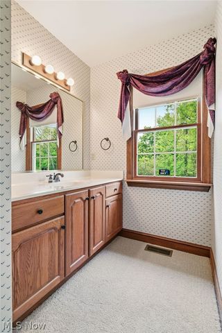 1012 Cloverdale Circle NE, Massillon, OH 44646