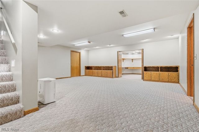1012 Cloverdale Circle NE, Massillon, OH 44646