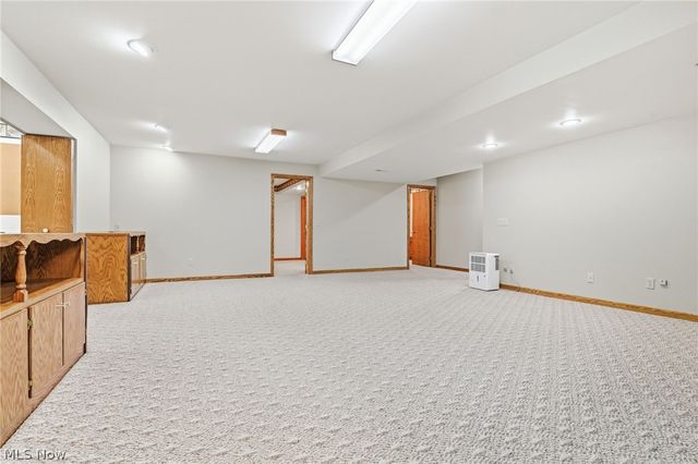 1012 Cloverdale Circle NE, Massillon, OH 44646