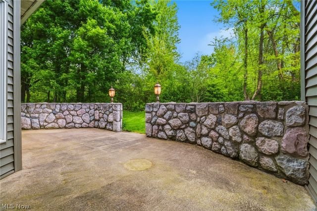 1012 Cloverdale Circle NE, Massillon, OH 44646