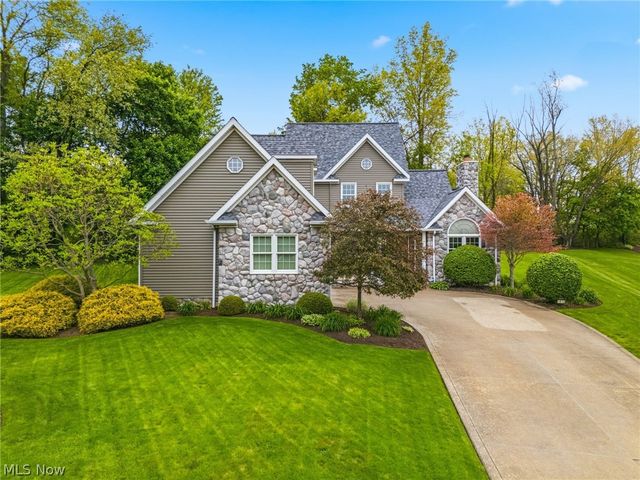 1012 Cloverdale Circle NE, Massillon, OH 44646