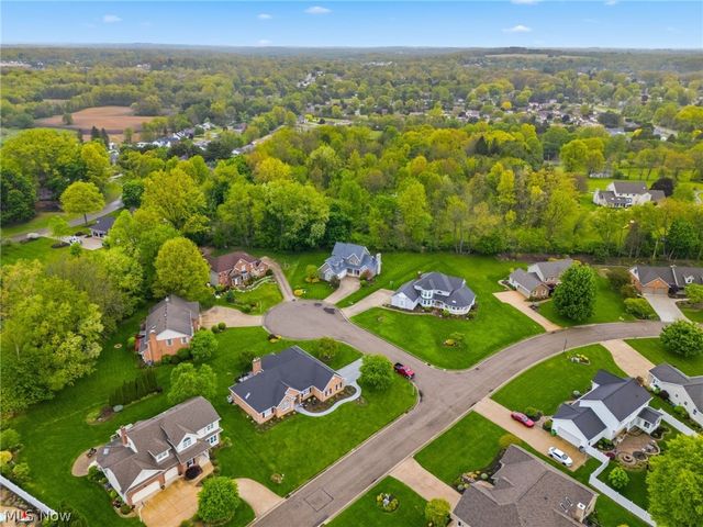 1012 Cloverdale Circle NE, Massillon, OH 44646
