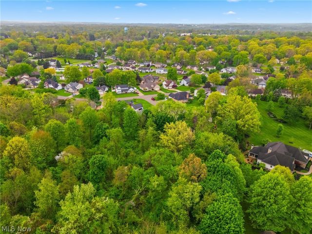 1012 Cloverdale Circle NE, Massillon, OH 44646