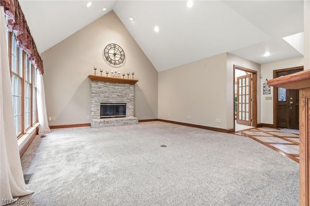 1012 Cloverdale Circle NE, Massillon, OH 44646