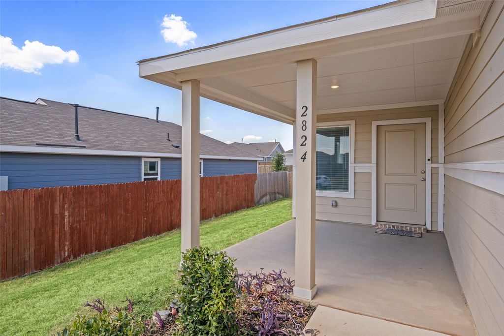 2824 Slatewood Drive, Fort Worth, TX 76179 — photo 3