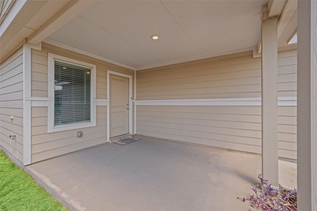 2824 Slatewood Drive, Fort Worth, TX 76179 — photo 4