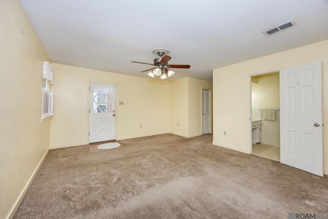 1441 S Woodhaven Dr, Baton Rouge, LA 70815