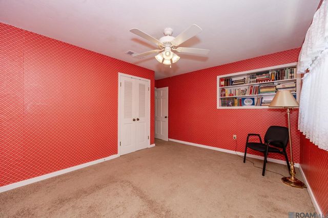 1441 S Woodhaven Dr, Baton Rouge, LA 70815