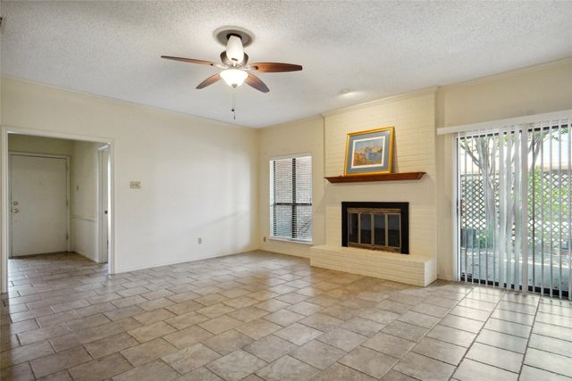 5717 Ridgerock Road, Fort Worth, TX 76132