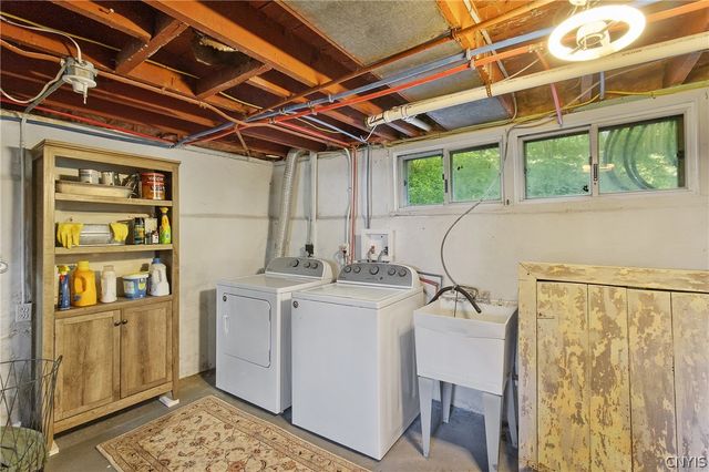 108 Huntington Road, Syracuse, NY 13219