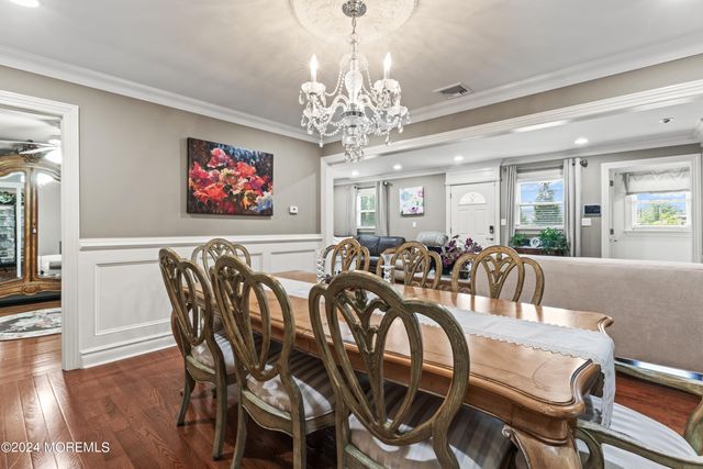 6 Joyce Place, Hazlet, NJ 07730