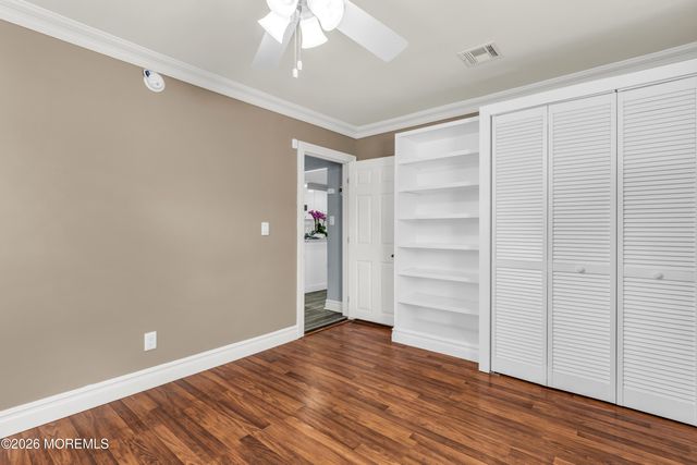 6 Joyce Place, Hazlet, NJ 07730