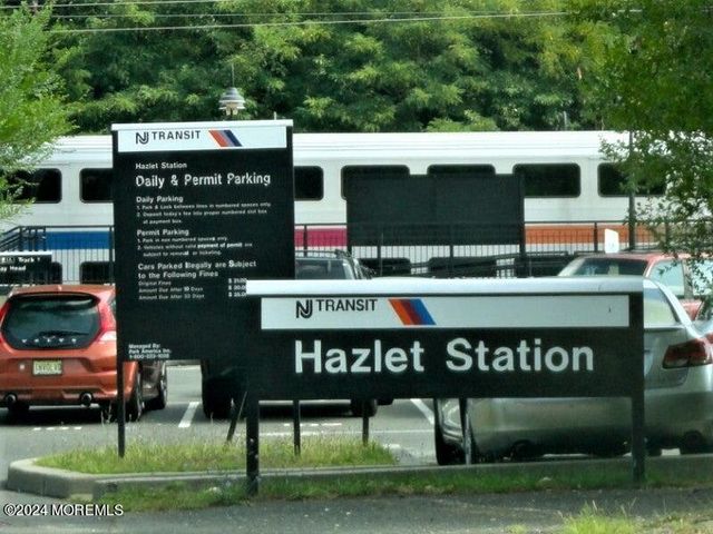 6 Joyce Place, Hazlet, NJ 07730