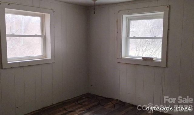 337 Red Bank Road, Waynesville, NC 28786