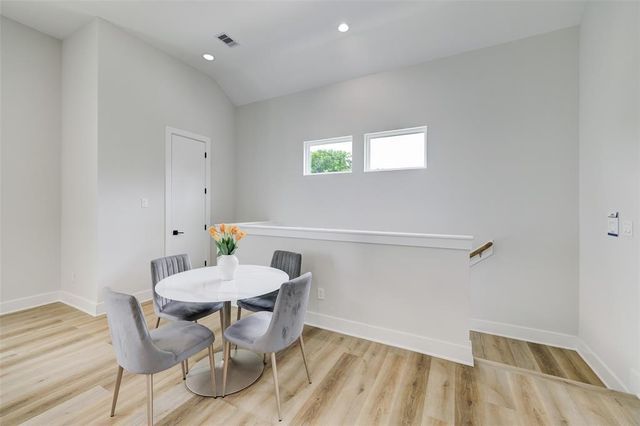 846 Elkhart Street E, Houston, TX 77091