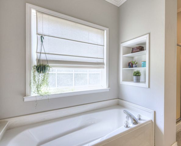 3307 Milton Ct, Thompsons Station, TN 37179