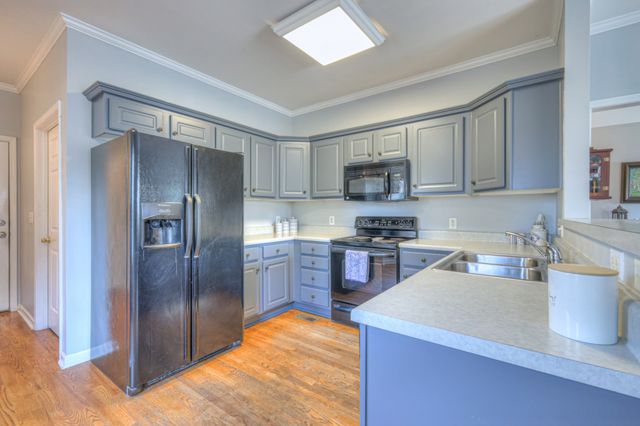 3307 Milton Ct, Thompsons Station, TN 37179