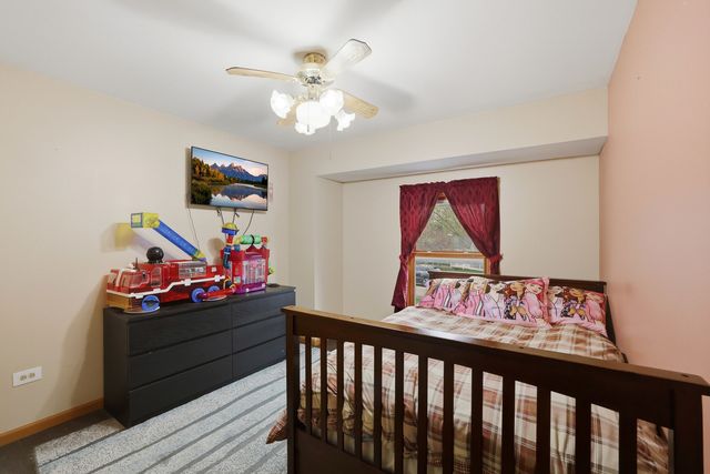 1358 Cottonwood Lane, Crystal Lake, IL 60014