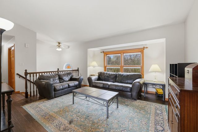 1358 Cottonwood Lane, Crystal Lake, IL 60014