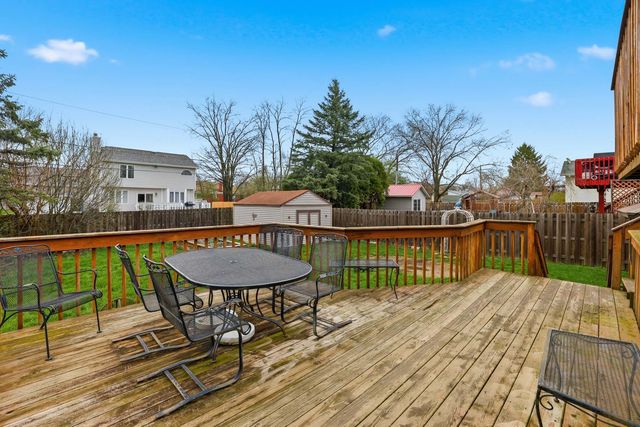 1358 Cottonwood Lane, Crystal Lake, IL 60014