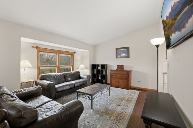 1358 Cottonwood Lane, Crystal Lake, IL 60014