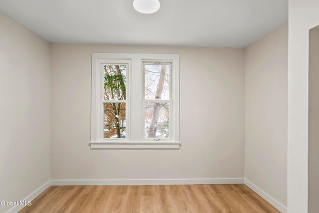 5 Homestead Avenue, North Greenbush, NY 12198