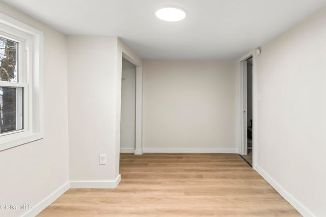 5 Homestead Avenue, North Greenbush, NY 12198