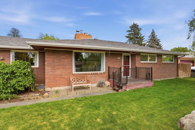 2222 N Dora Rd, Spokane, WA 99212