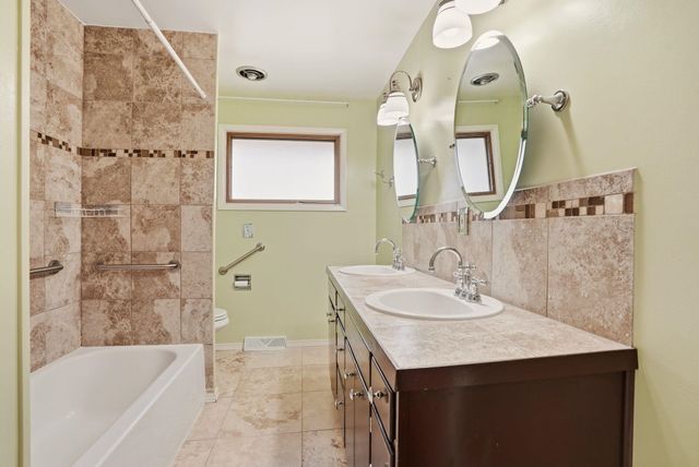 2222 N Dora Rd, Spokane, WA 99212