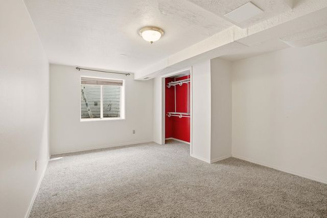2222 N Dora Rd, Spokane, WA 99212