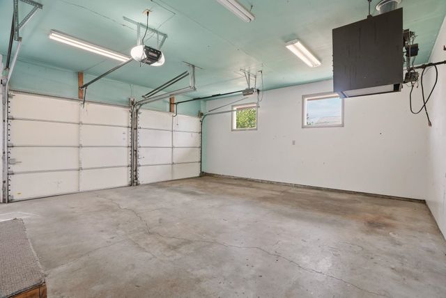 2222 N Dora Rd, Spokane, WA 99212