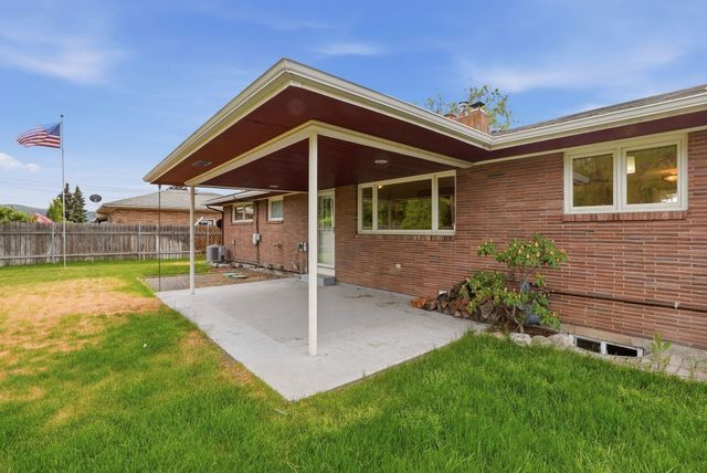 2222 N Dora Rd, Spokane, WA 99212