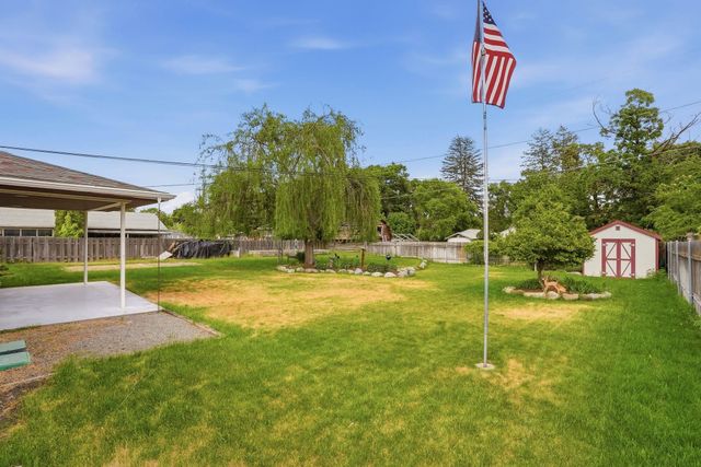 2222 N Dora Rd, Spokane, WA 99212