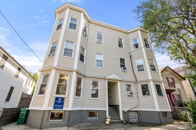 30 Union St 1, Cambridge, MA 02141