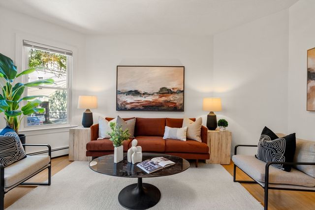 30 Union St 1, Cambridge, MA 02141