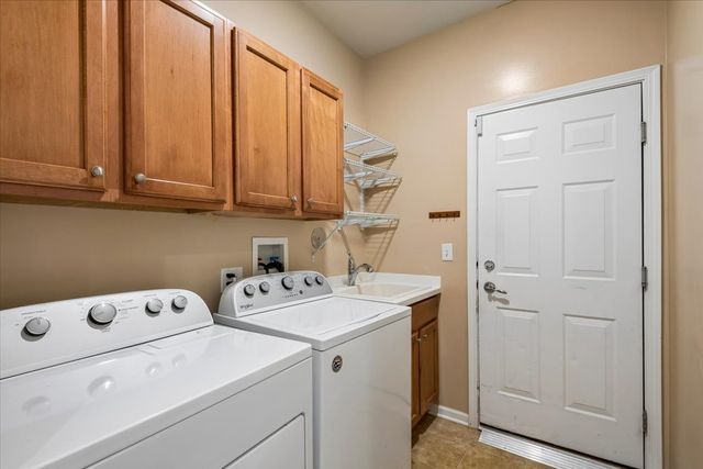 3304 Comstock Court, Mundelein, IL 60060