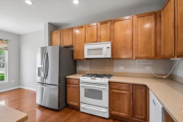 3304 Comstock Court, Mundelein, IL 60060