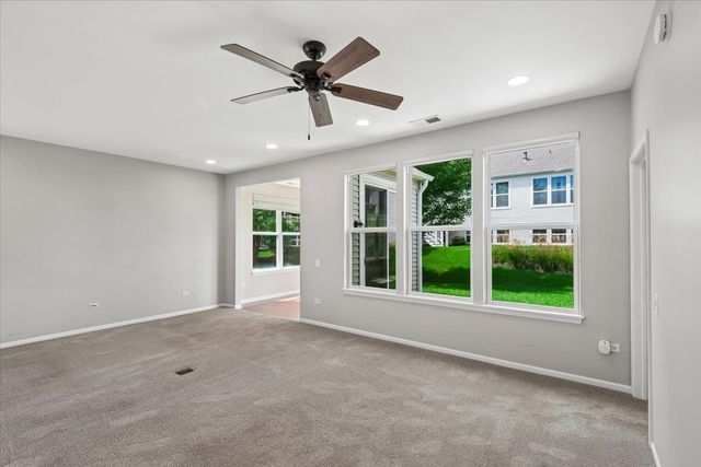 3304 Comstock Court, Mundelein, IL 60060