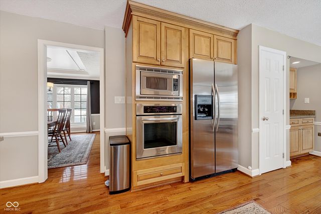 12854 Brookshire Parkway, Carmel, IN 46033