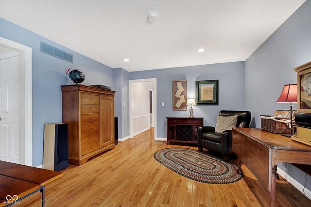 12854 Brookshire Parkway, Carmel, IN 46033