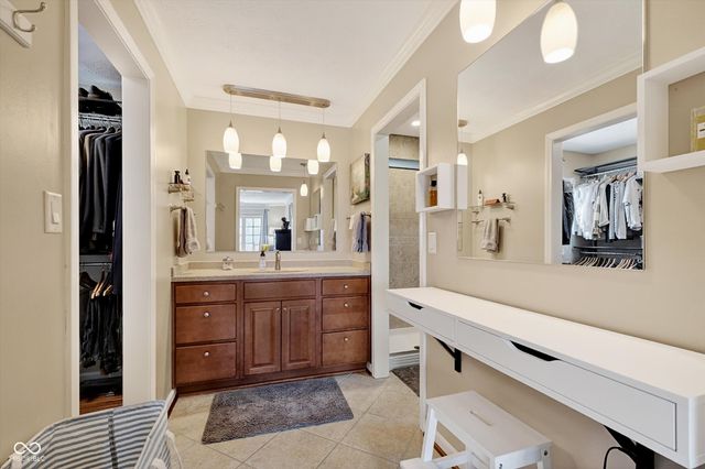 12854 Brookshire Parkway, Carmel, IN 46033